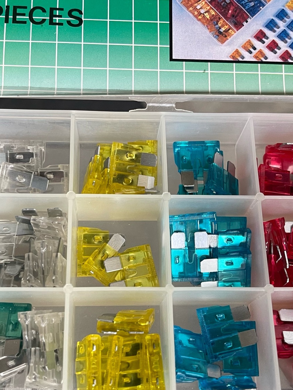 Car Fuse Assortment — Multi-Color Kit. - Picture 2 of 3